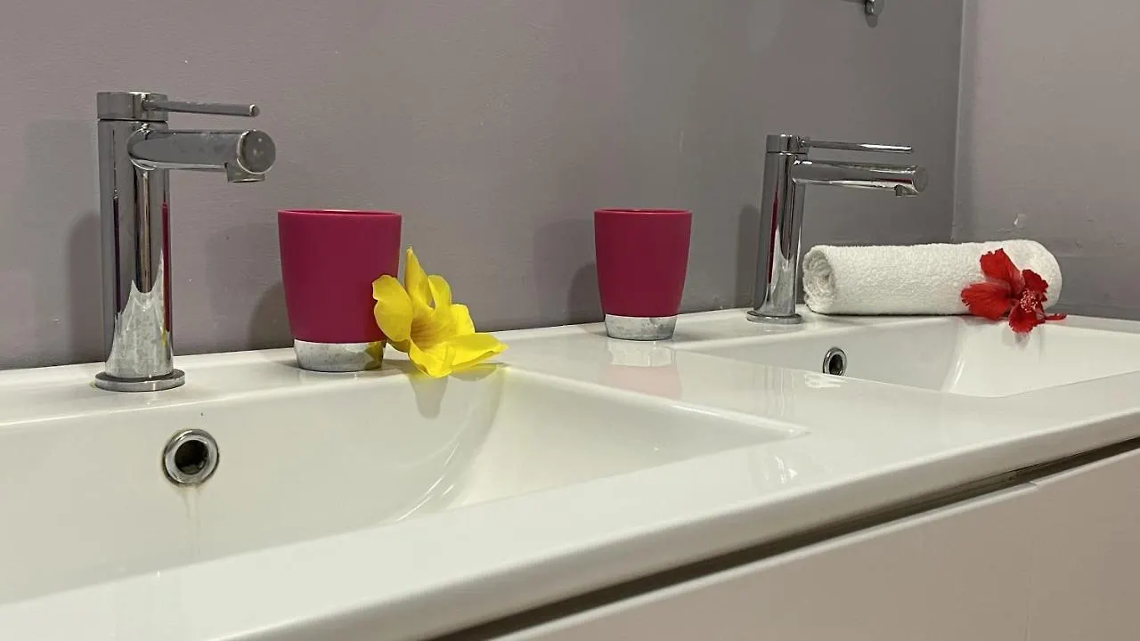 Relax Inn Papeete - Le Studio Confort Proche De Tout 0*, Papeete (Tahiti)